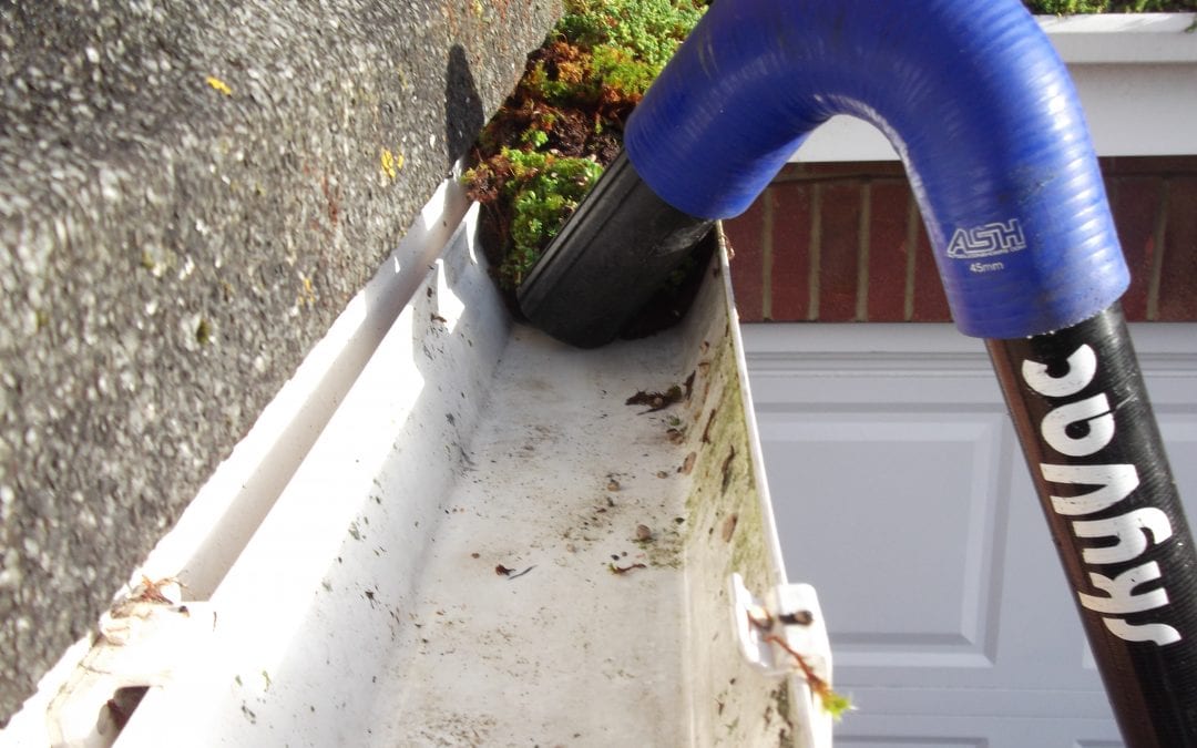 Blocked gutter removal gloucester